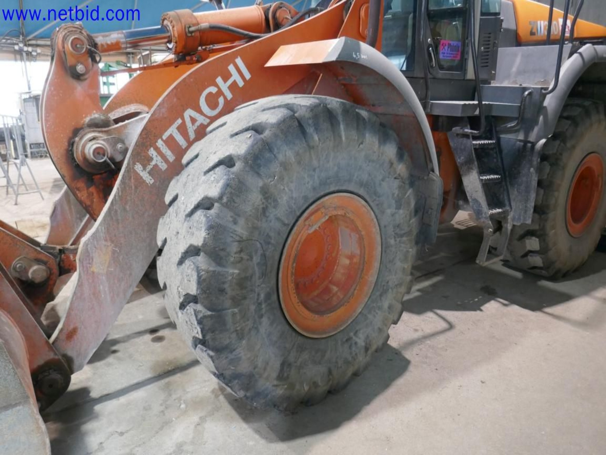 Matériel d'exploitation et de bureau du secteur minier-4