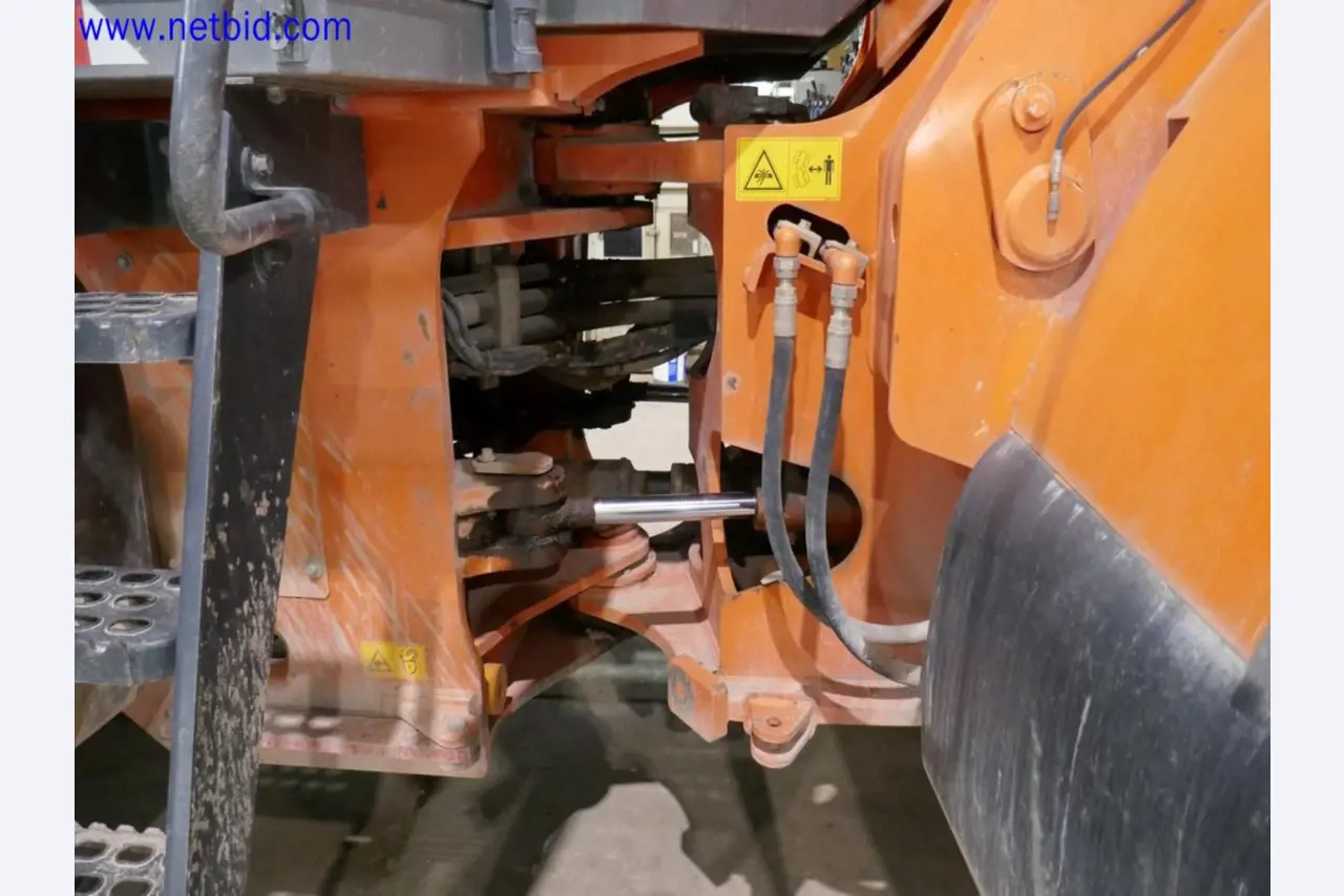 Matériel d'exploitation et de bureau du secteur minier-7