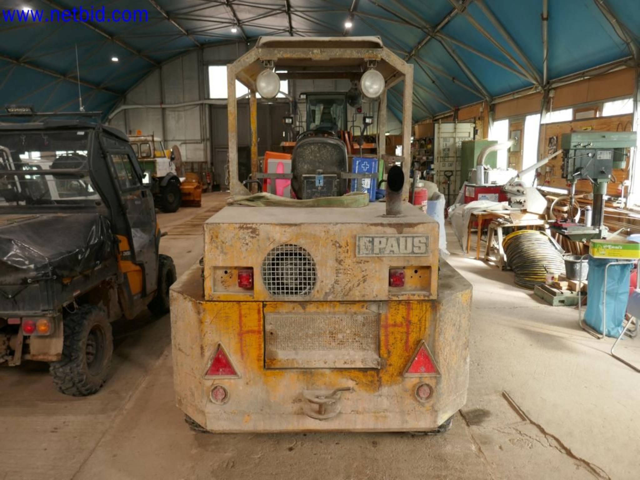 Sprzęt operacyjny i biurowy z sektora górniczego-10