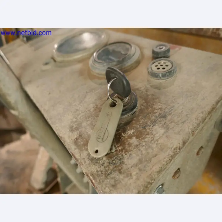 Sprzęt operacyjny i biurowy z sektora górniczego-11