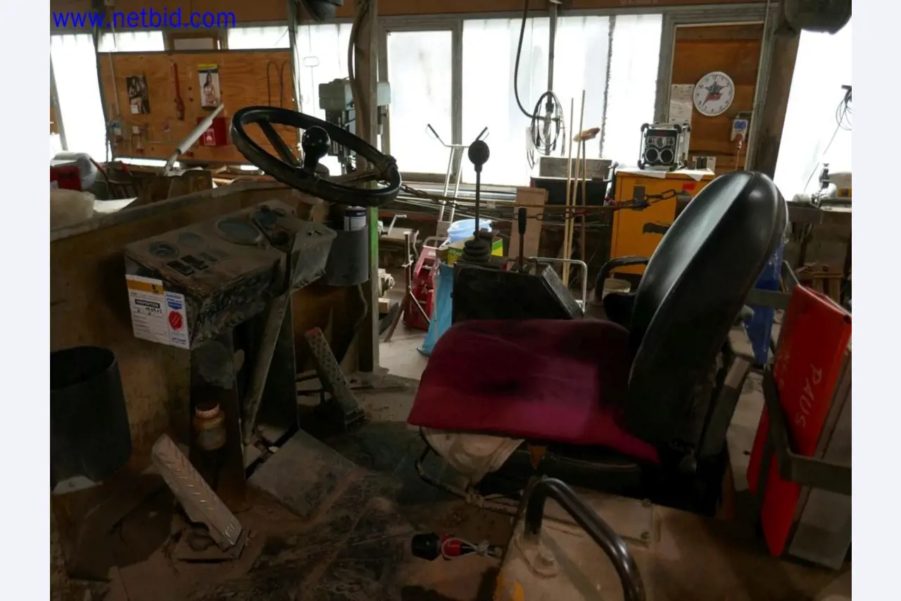 Sprzęt operacyjny i biurowy z sektora górniczego-3