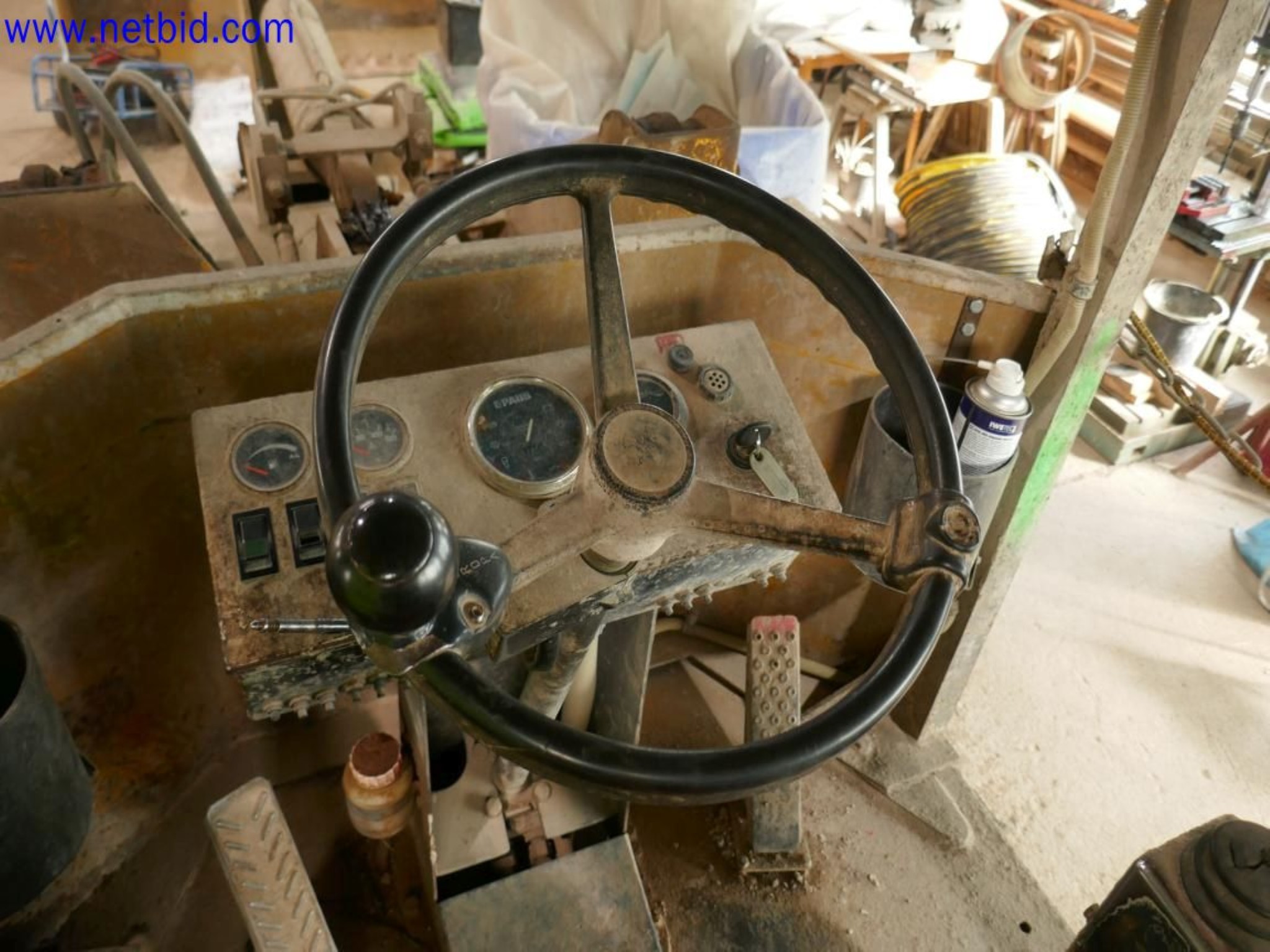 Sprzęt operacyjny i biurowy z sektora górniczego-4