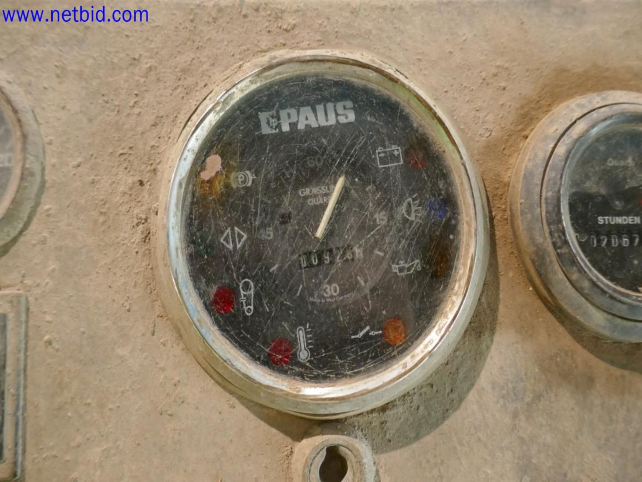 Sprzęt operacyjny i biurowy z sektora górniczego-5