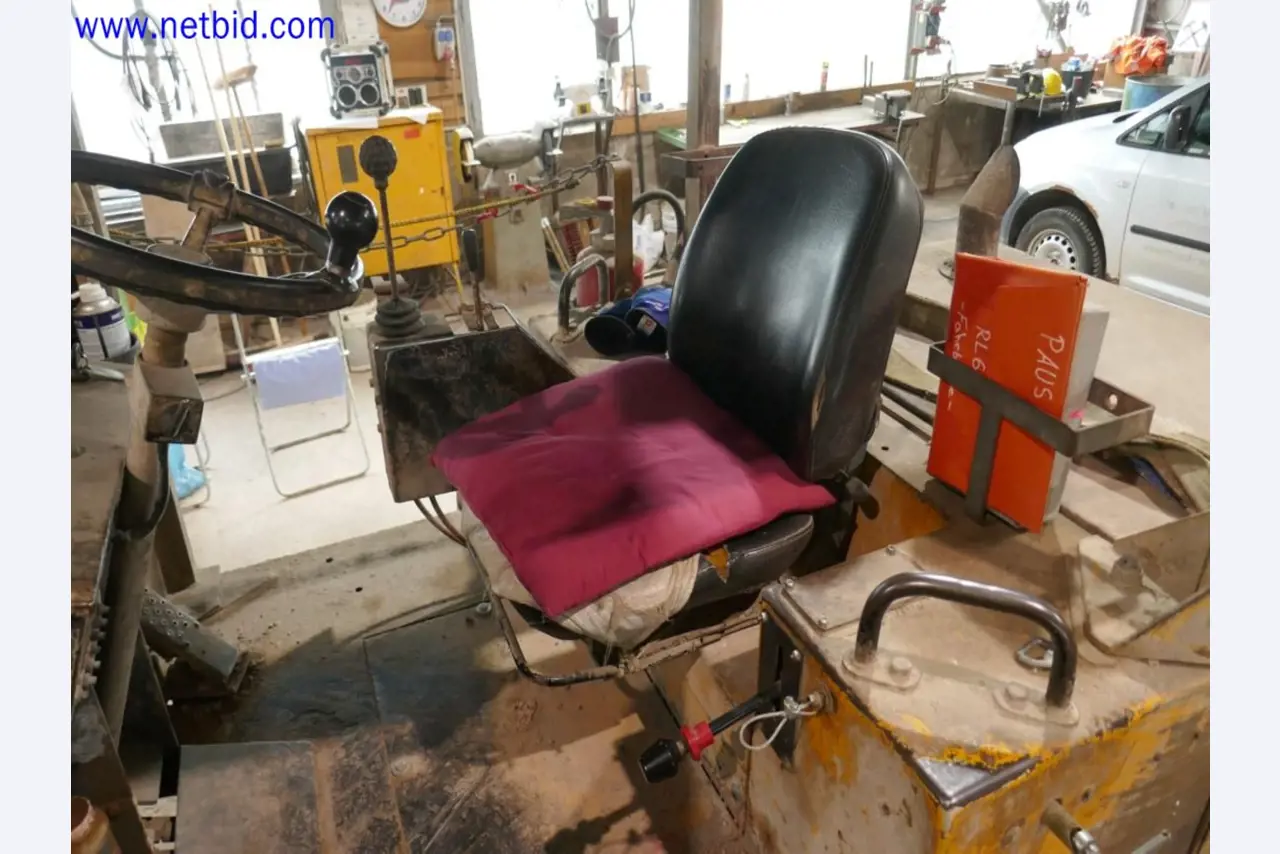 Sprzęt operacyjny i biurowy z sektora górniczego-6