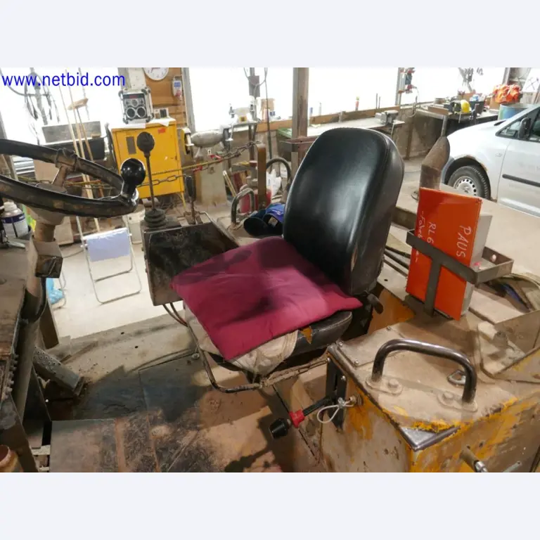 Sprzęt operacyjny i biurowy z sektora górniczego-6