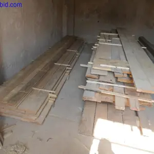 1 Posten Solid wood