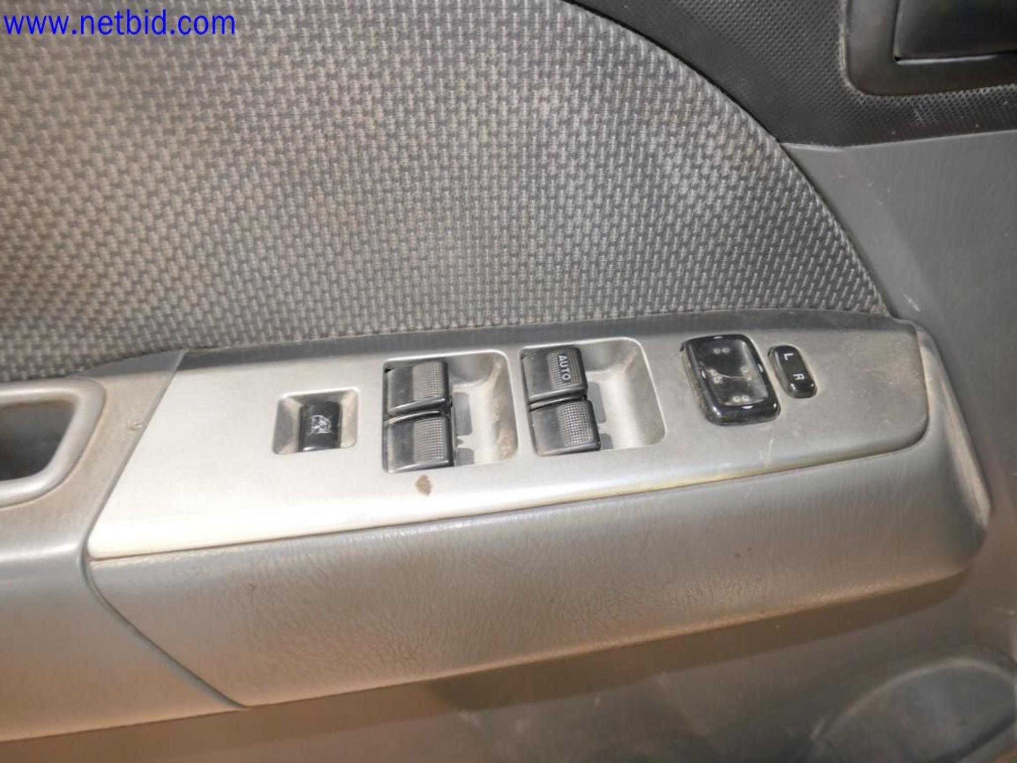 Sprzęt operacyjny i biurowy z sektora górniczego-26