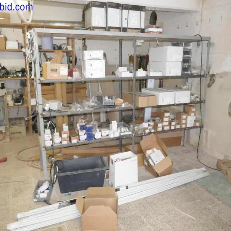 1 Posten Electrical material
