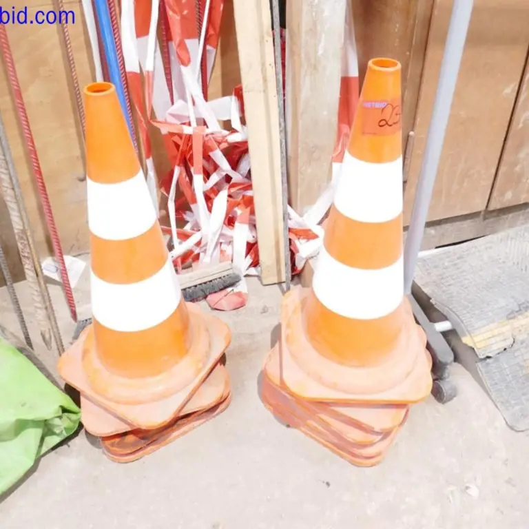 1 Posten Barrier pylons