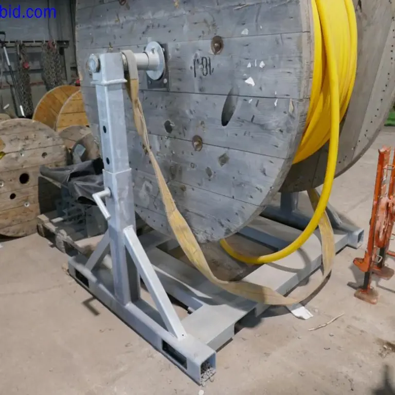 Cable reel stand