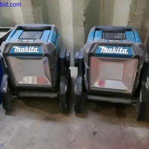 2 LED construction spotlights Makita ML003G