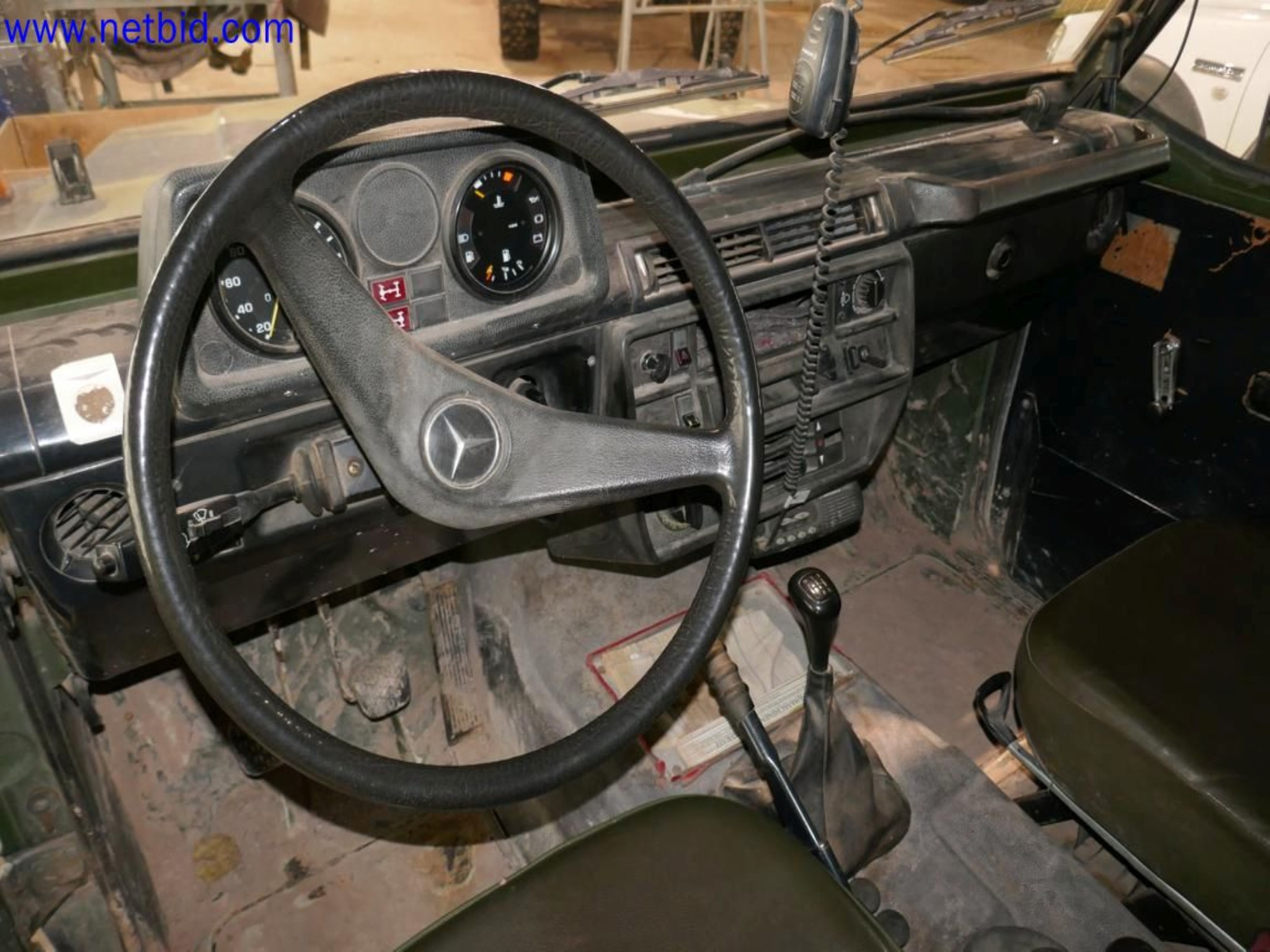 Sprzęt operacyjny i biurowy z sektora górniczego-15