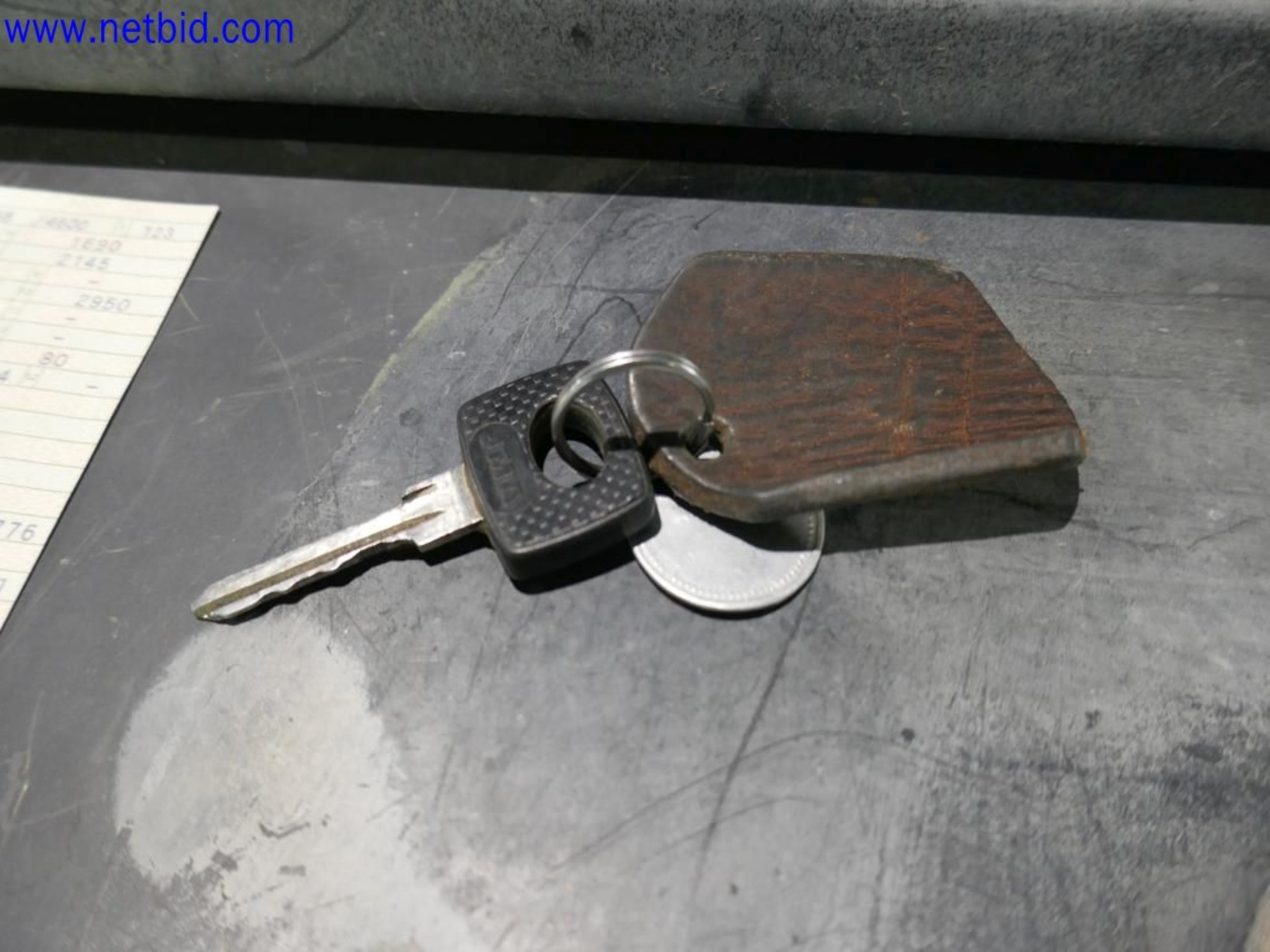 Sprzęt operacyjny i biurowy z sektora górniczego-20