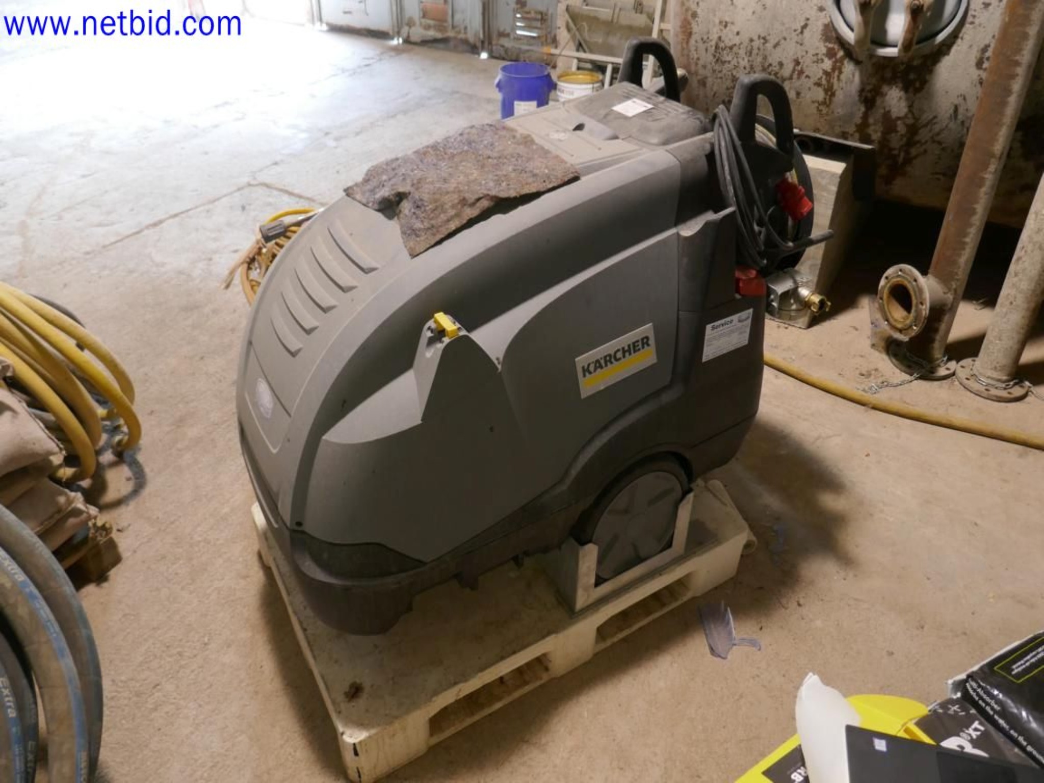 Sprzęt operacyjny i biurowy z sektora górniczego-3