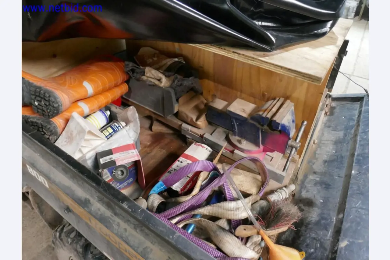 Sprzęt operacyjny i biurowy z sektora górniczego-12