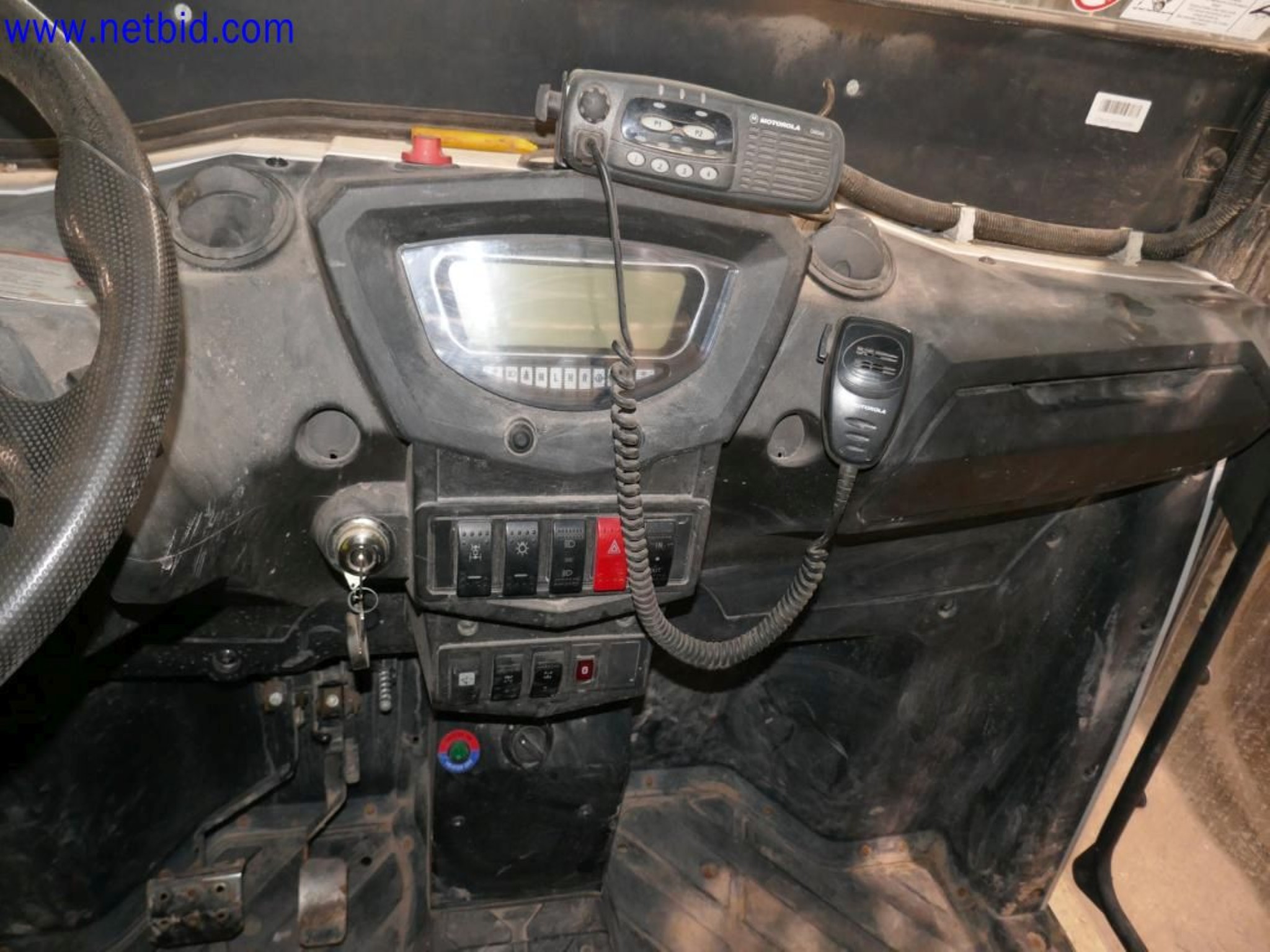 Matériel d'exploitation et de bureau du secteur minier-12