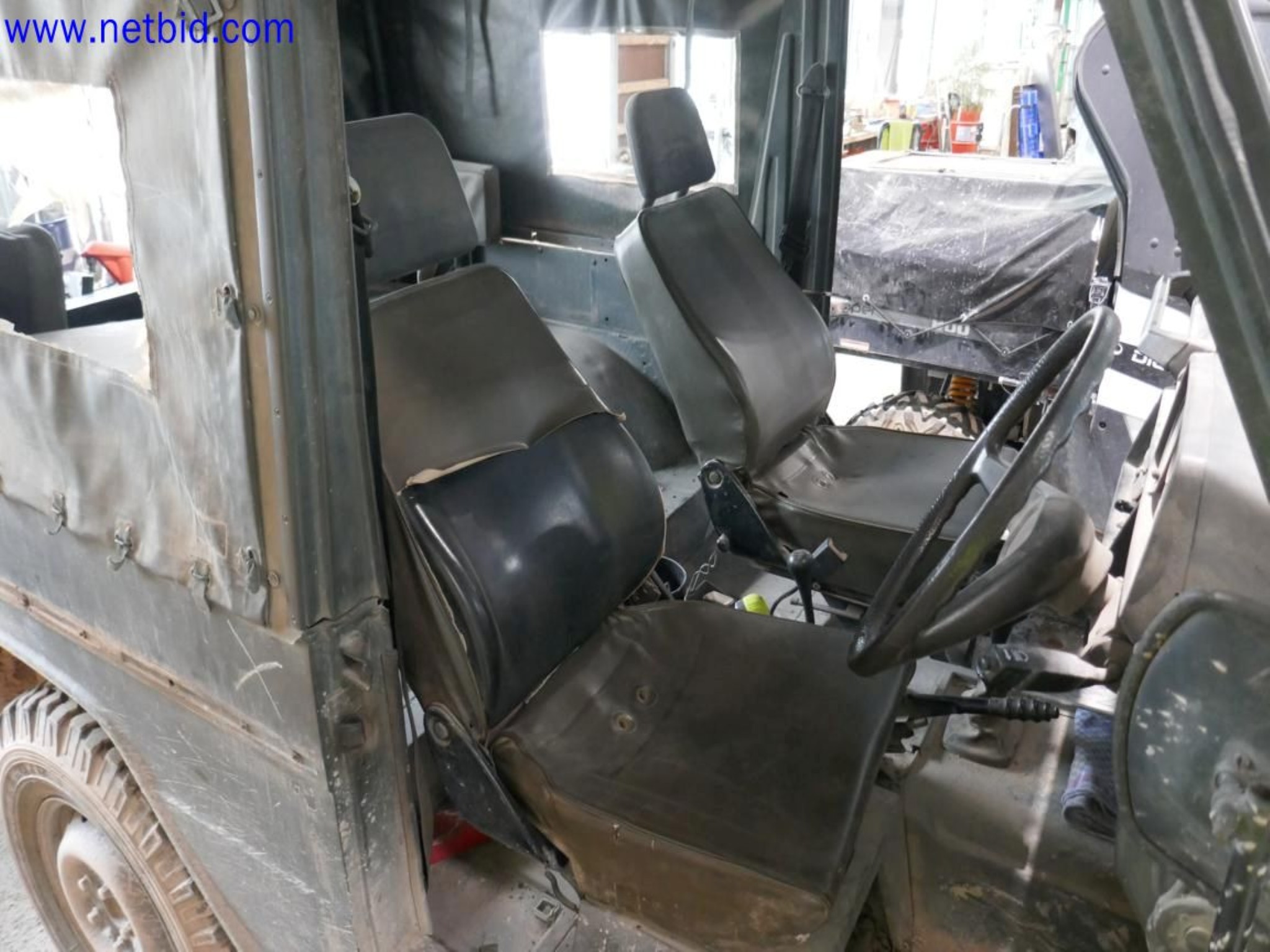 Sprzęt operacyjny i biurowy z sektora górniczego-11