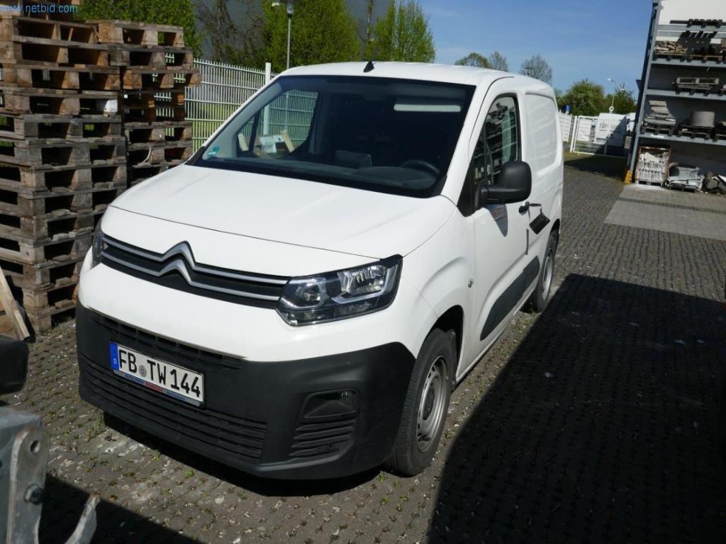 Nowe kominki i pomieszczenia magazynowe-1