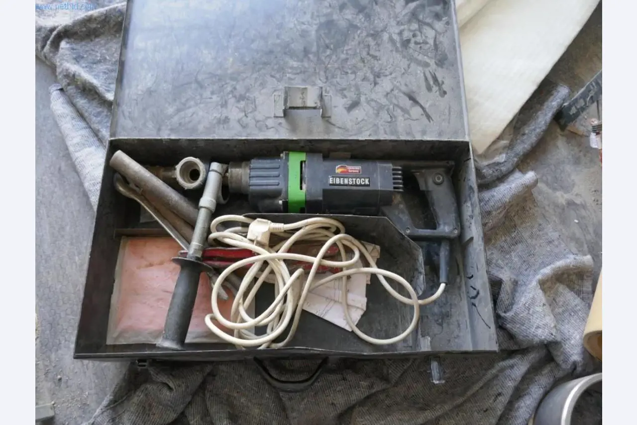 Nové krby a skladovací prostory-1