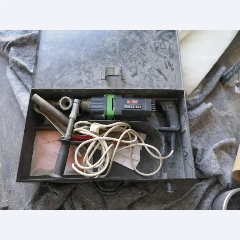 Nové krby a skladovací prostory-1