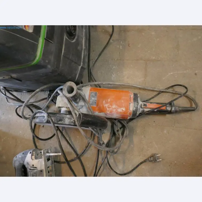 Nowe kominki i pomieszczenia magazynowe-1