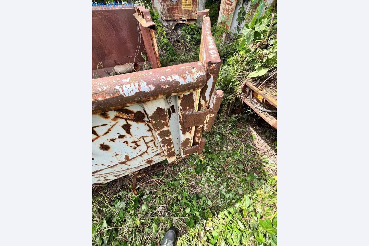 Gradbeni stroji, tovornjaki, gradbena oprema-6