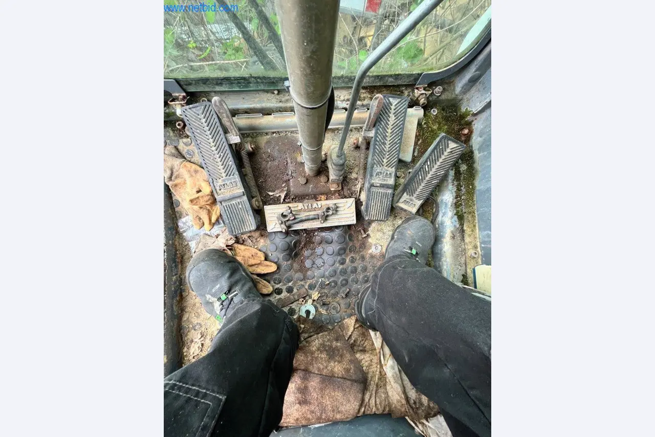 Gradbeni stroji, tovornjaki, gradbena oprema-10