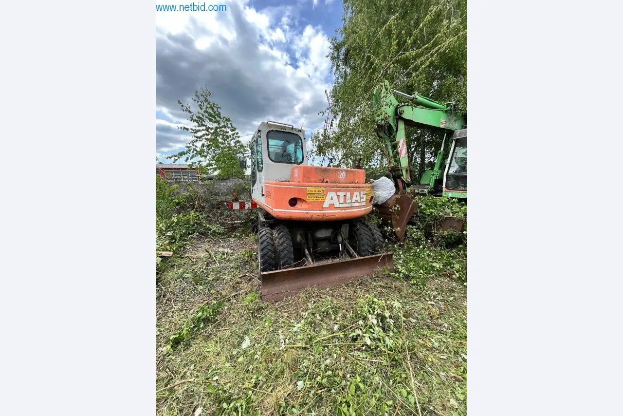 Gradbeni stroji, tovornjaki, gradbena oprema-12