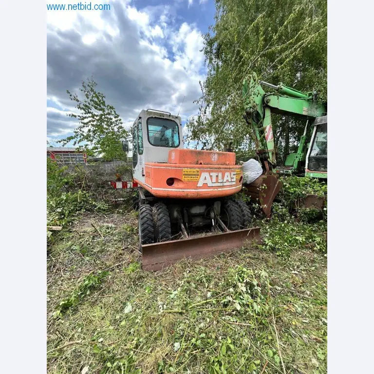 Gradbeni stroji, tovornjaki, gradbena oprema-12