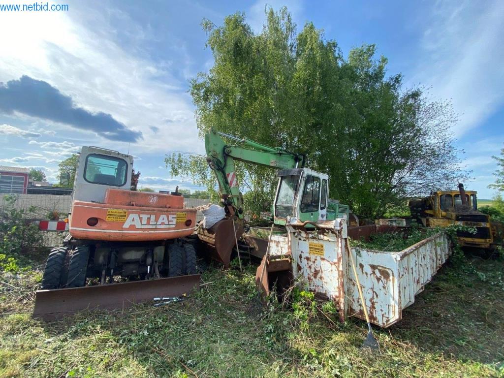 Gradbeni stroji, tovornjaki, gradbena oprema-19