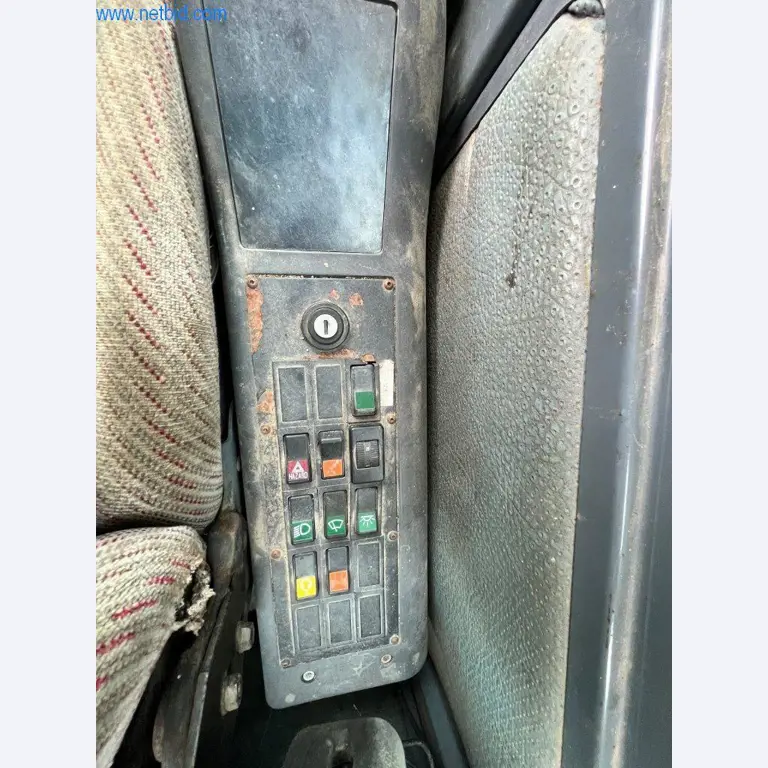 Gradbeni stroji, tovornjaki, gradbena oprema-22