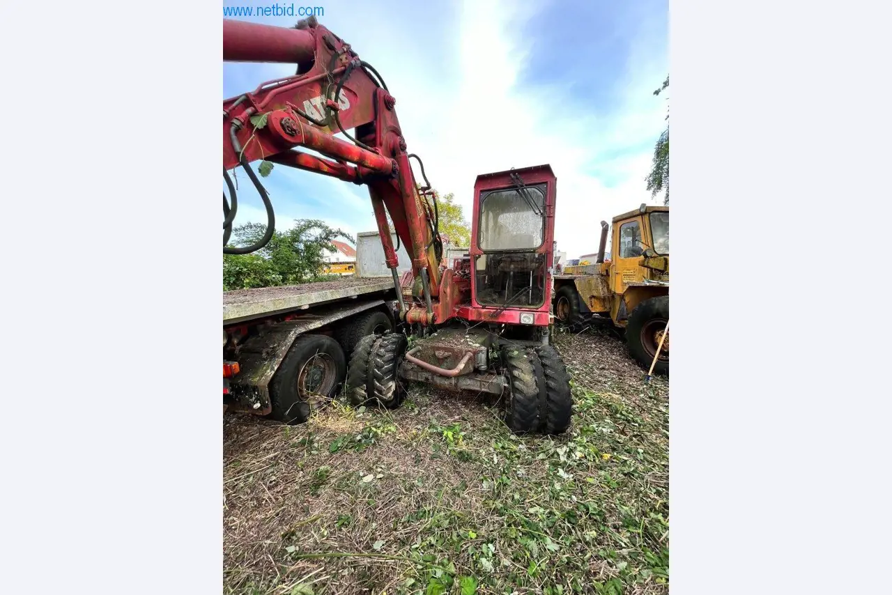 Machines de chantier, camions, matériel de construction-5