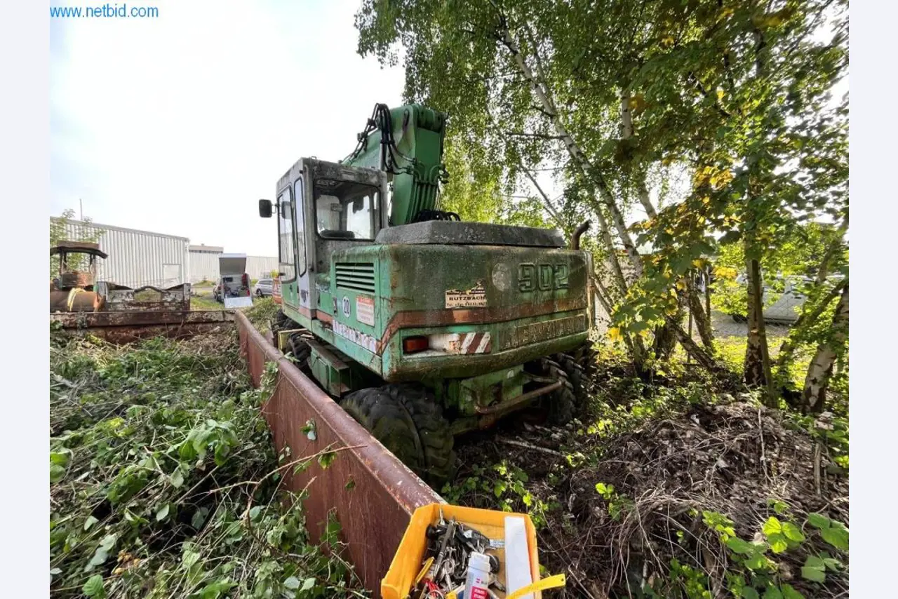 Gradbeni stroji, tovornjaki, gradbena oprema-10