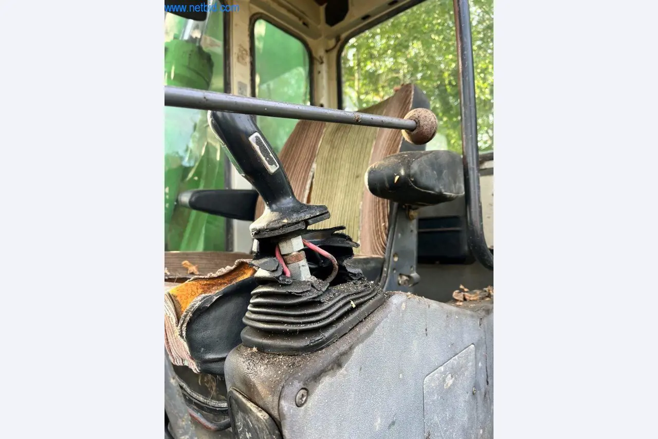 Gradbeni stroji, tovornjaki, gradbena oprema-3