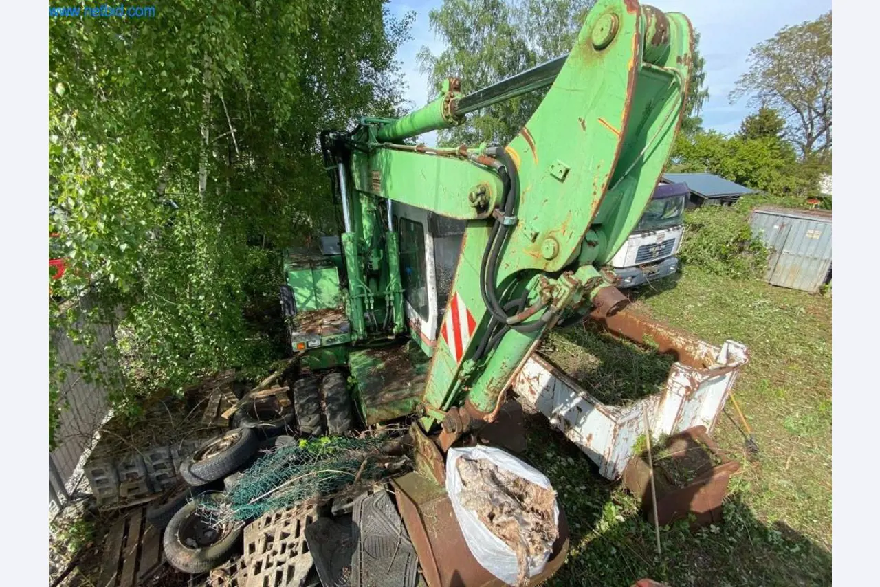 Gradbeni stroji, tovornjaki, gradbena oprema-8