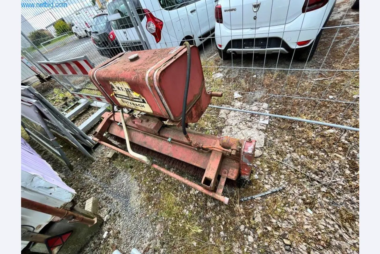 Machines de chantier, camions, matériel de construction-1