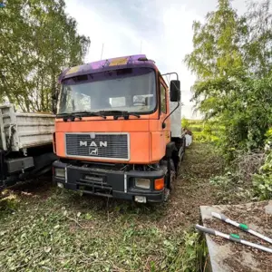 Truck (skip loader) MAN