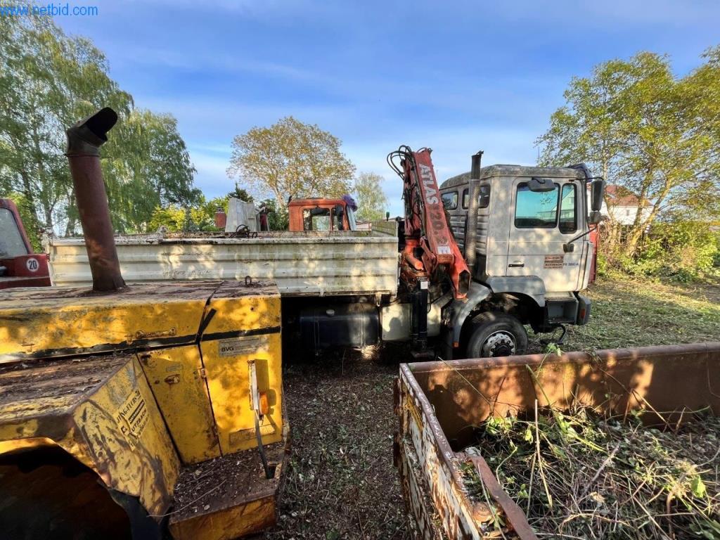 Machines de chantier, camions, matériel de construction-37