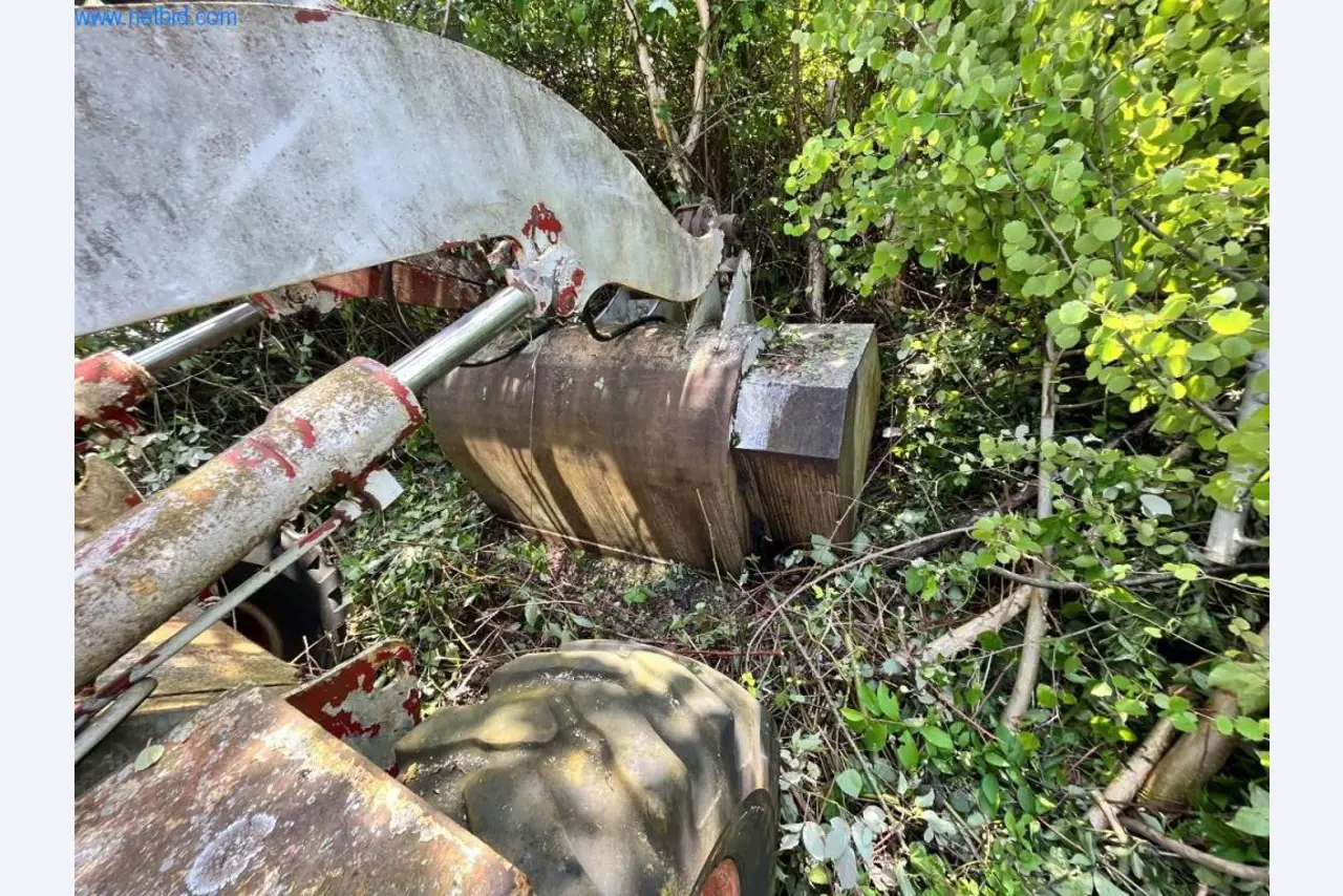 Gradbeni stroji, tovornjaki, gradbena oprema-10