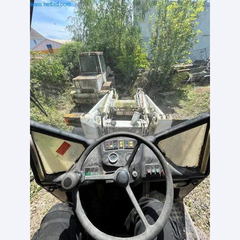 Gradbeni stroji, tovornjaki, gradbena oprema-3