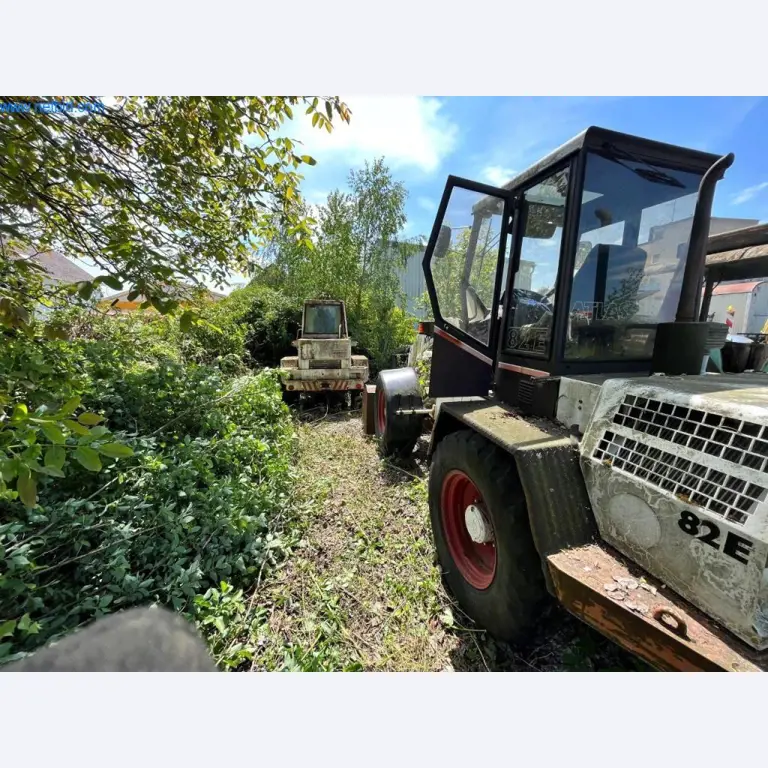 Gradbeni stroji, tovornjaki, gradbena oprema-9