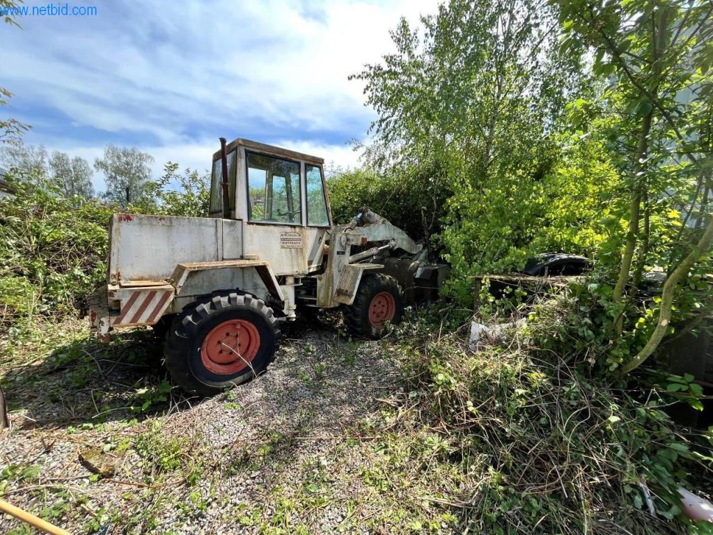 Gradbeni stroji, tovornjaki, gradbena oprema-1