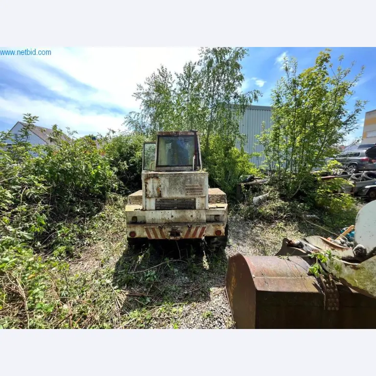 Gradbeni stroji, tovornjaki, gradbena oprema-2