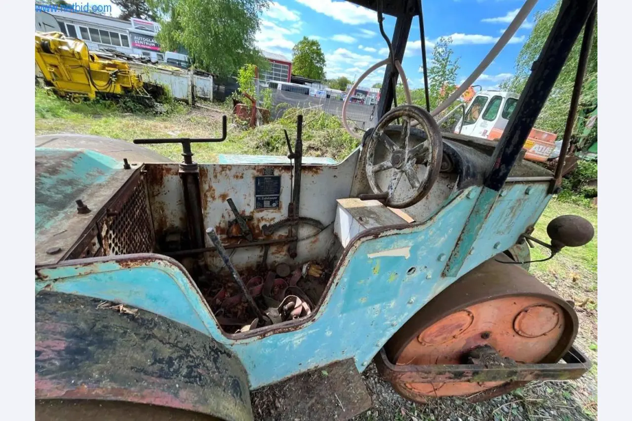 Bouwmachines, vrachtwagens, bouwuitrusting-11