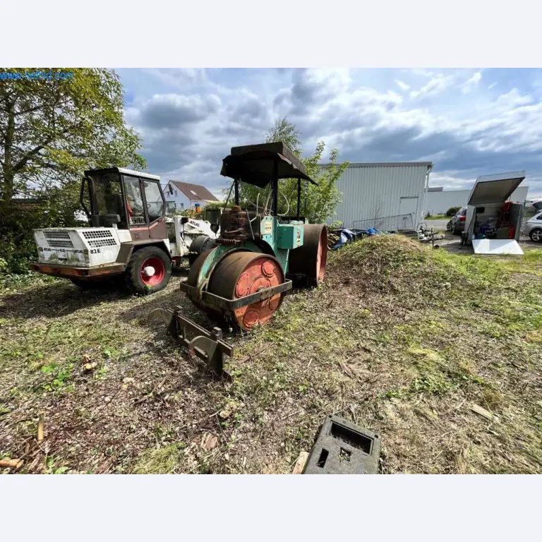 Bouwmachines, vrachtwagens, bouwuitrusting-2