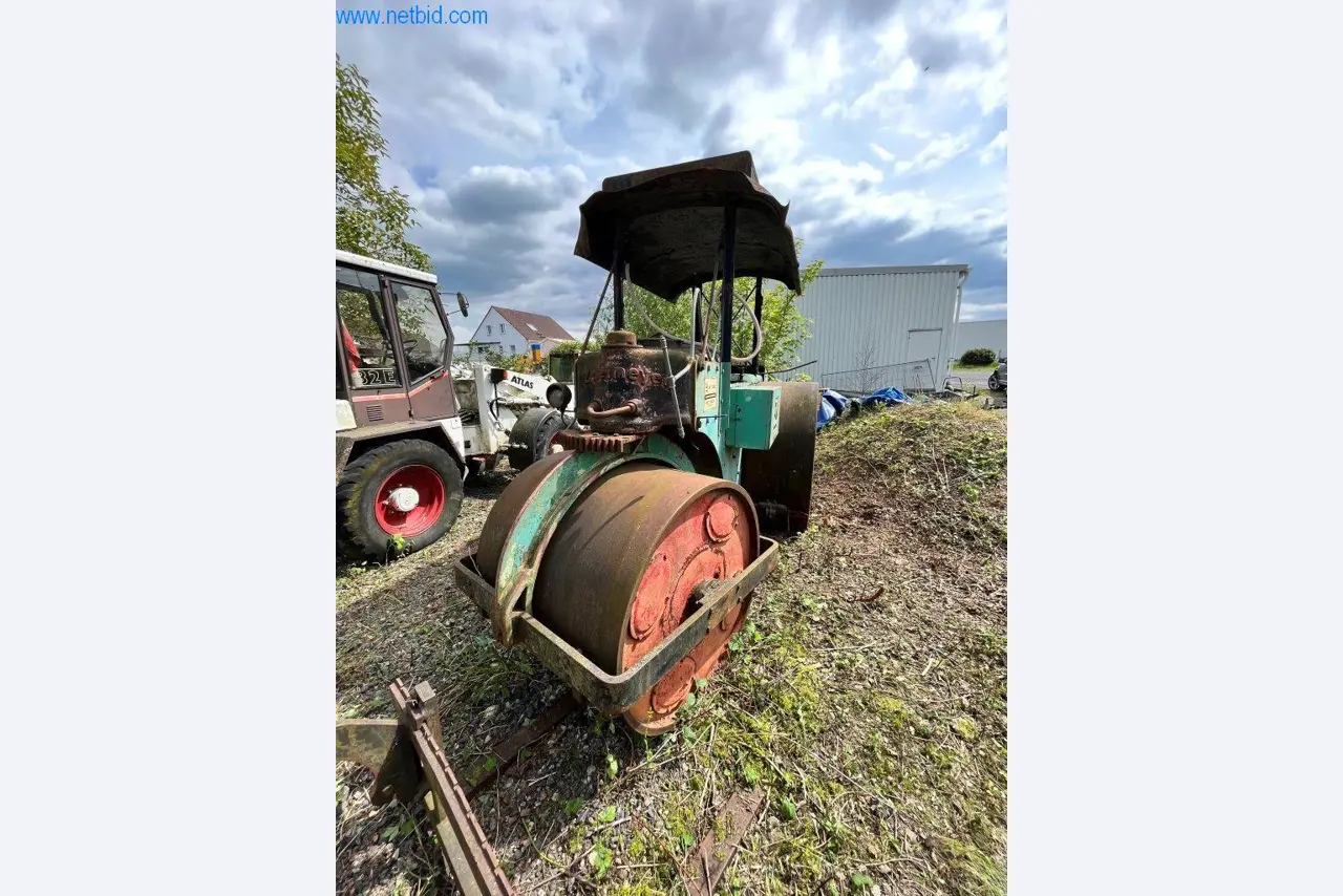 Bouwmachines, vrachtwagens, bouwuitrusting-5