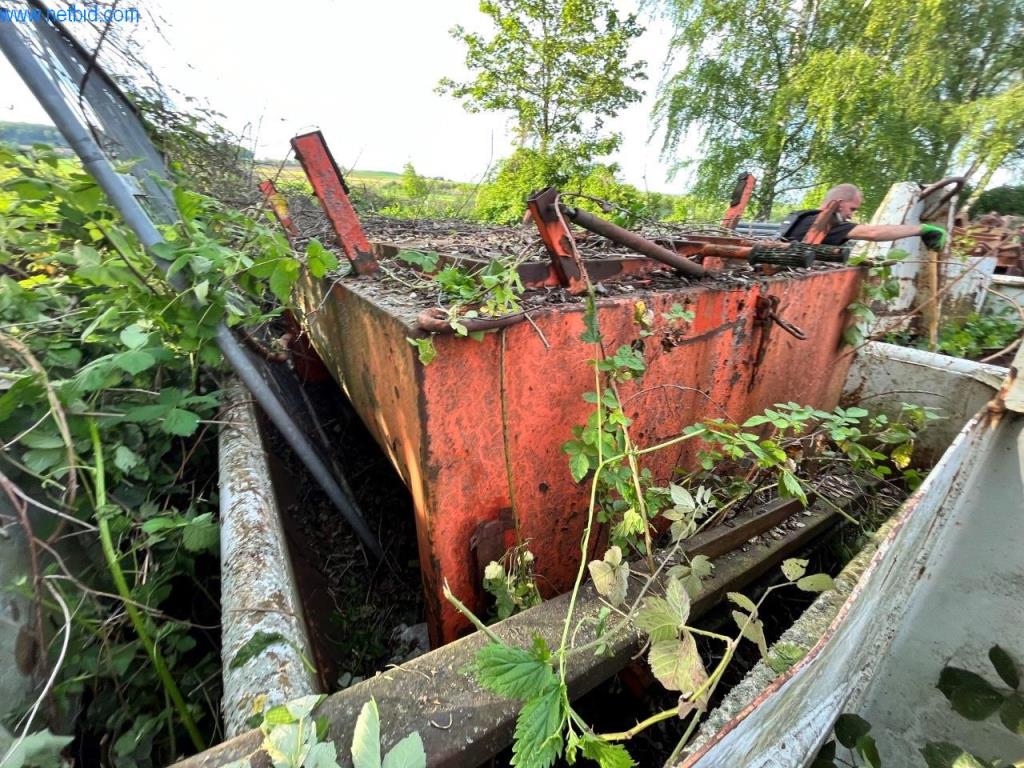 Baumaschinen, LKW, Baugeräte-3