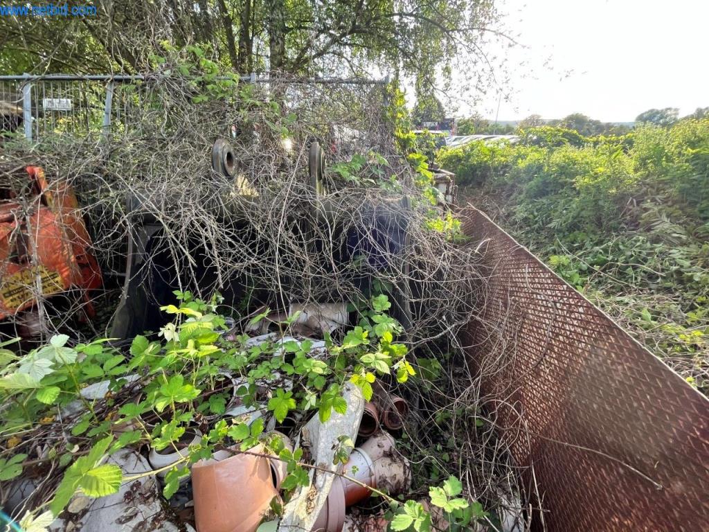 Baumaschinen, LKW, Baugeräte-7