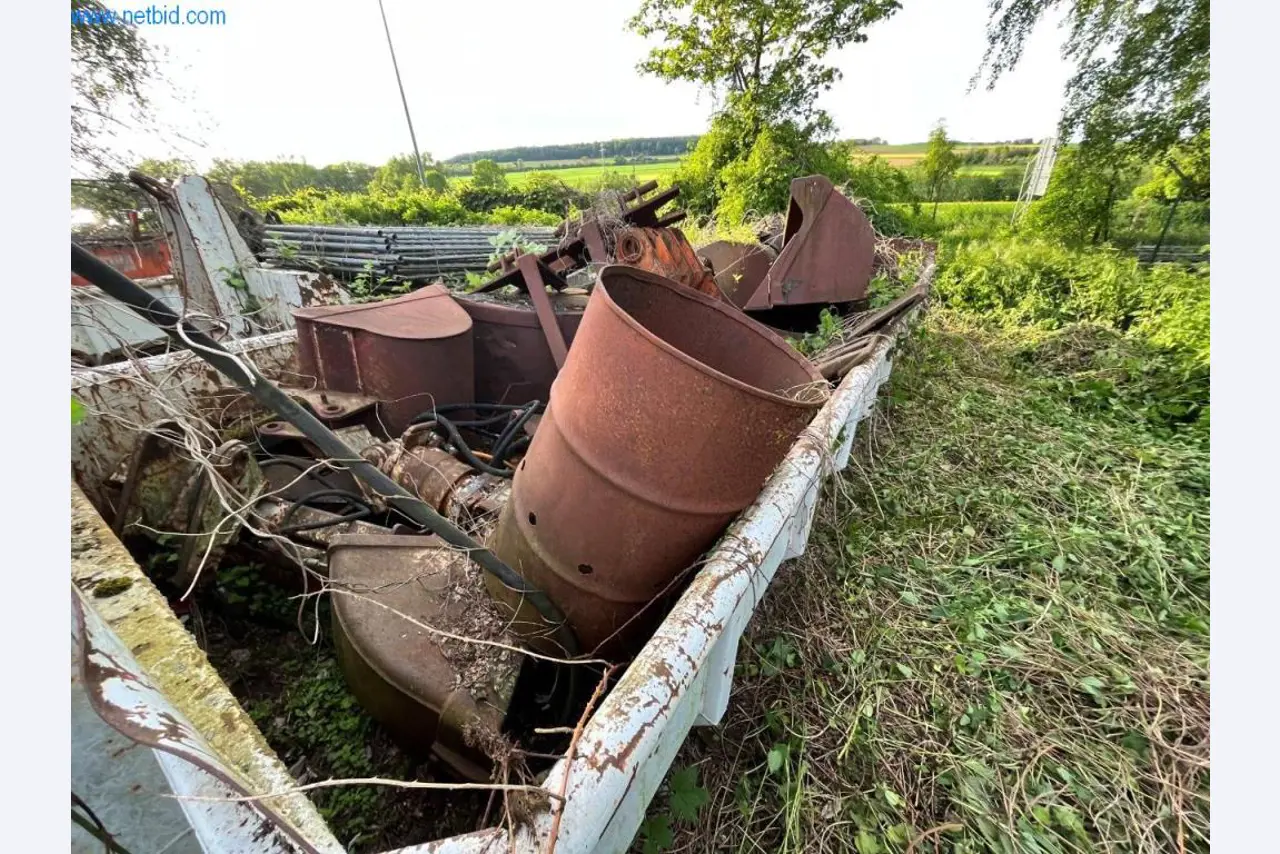 Machines de chantier, camions, matériel de construction-12