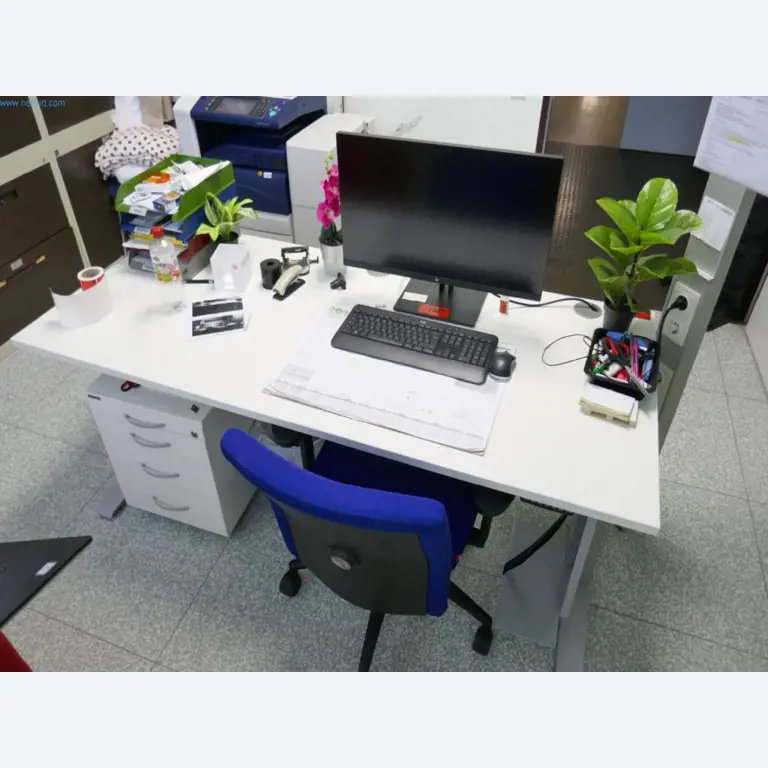 Nemocniční vybavení a IT zařízení-2